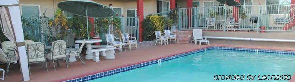 Travel Inn & Suites Victorville Konforlar fotoğraf